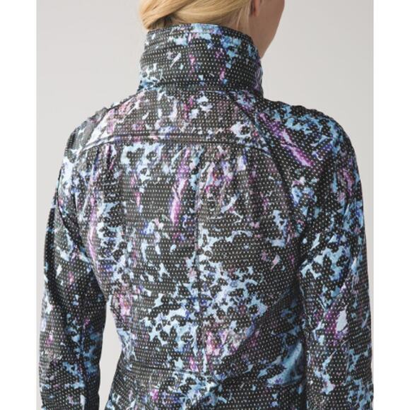 LULULEMON Back Pack It Jacket Floral Sport Tranquil Blue Multi Sz 10 {P32} - Picture 3 of 9